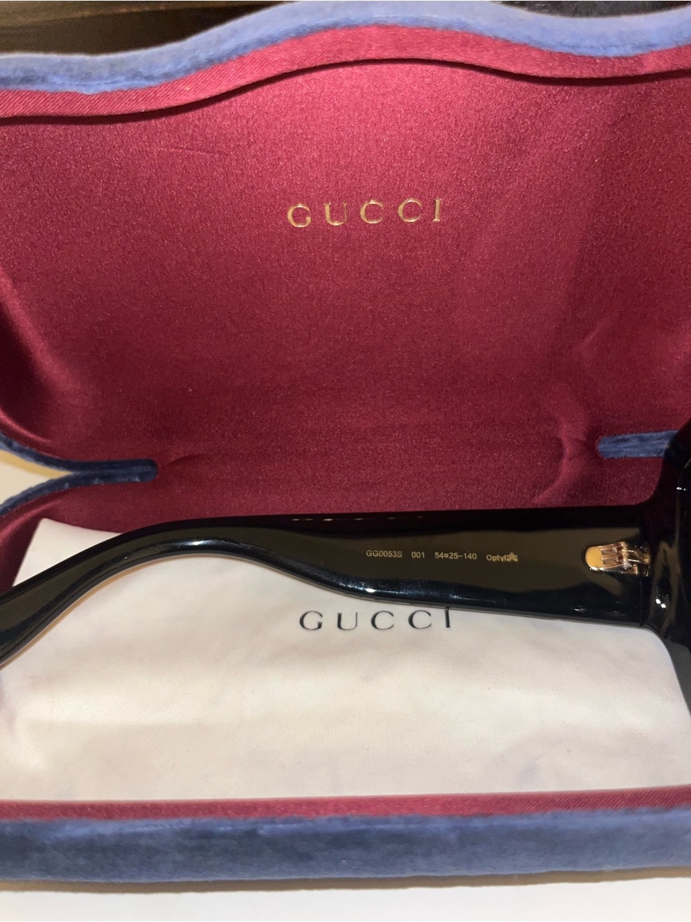 Gucci Oversized Square Black Sunglasses w/ Original Velvet Case - Picture 5 of 5